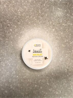 Jordan Essentials Bee Well With Honey Skin Relief Repair Cream